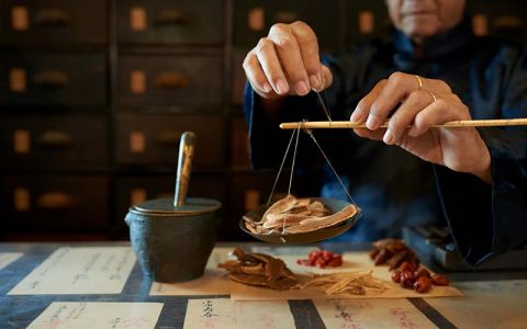 Image for TCM pakt stress aan vanuit de wortel