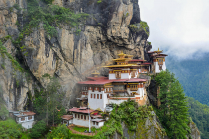 Ontdek unieke wellness- en spirituele reizen naar Bhutan met Puurenkuur, specialist in luxe wellnessreizen sinds 2005. Bekroond en maatwerk mogelijk