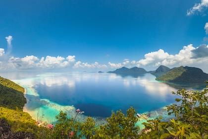 Ontdek onze selectie van luxe wellnessretreaats en wellnesshotels in Maleisië. Zorgvuldig geselecteerd, persoonlijk advies en op maat gemaakt. 