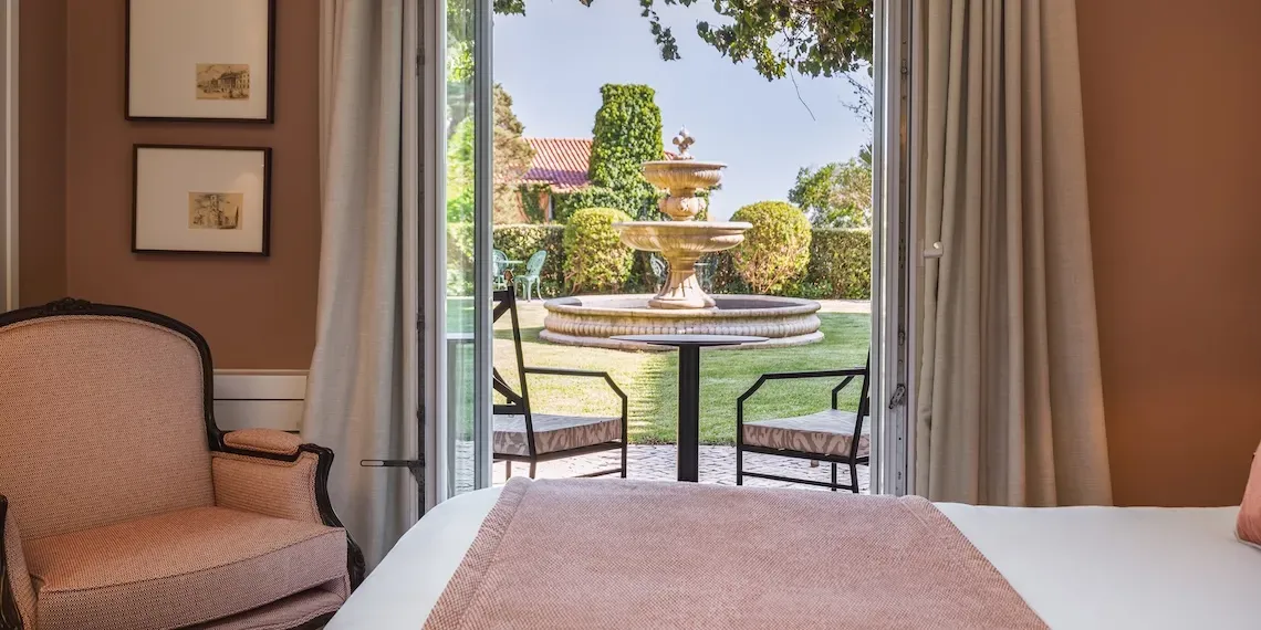 Hotel room | Longevity Senses