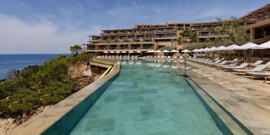 zwembad Six Senses Ibiza