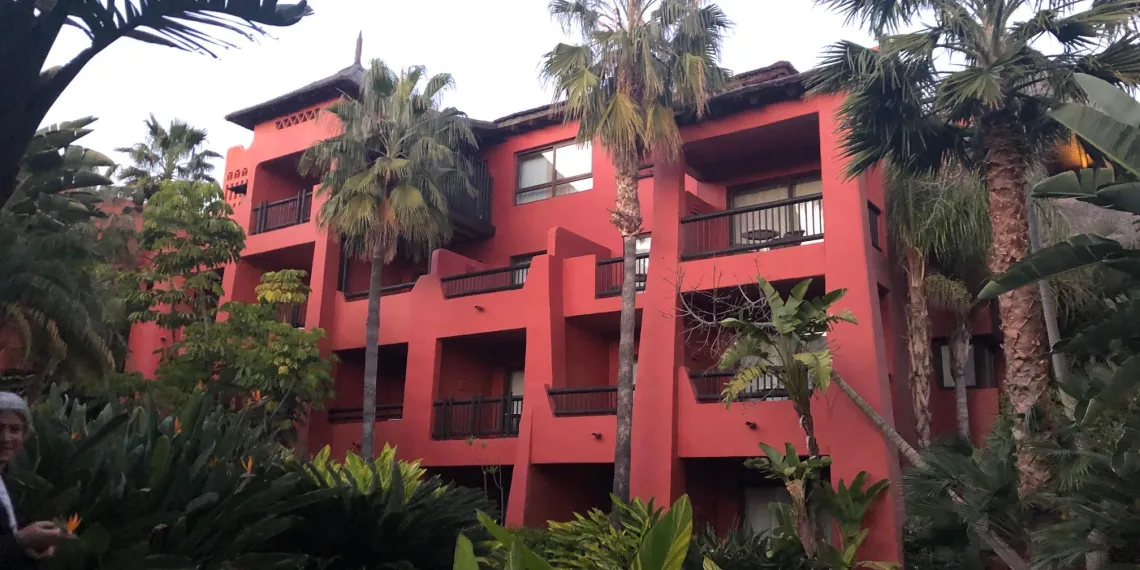 voorzijde Asia Gardens Hotel & Thai Spa