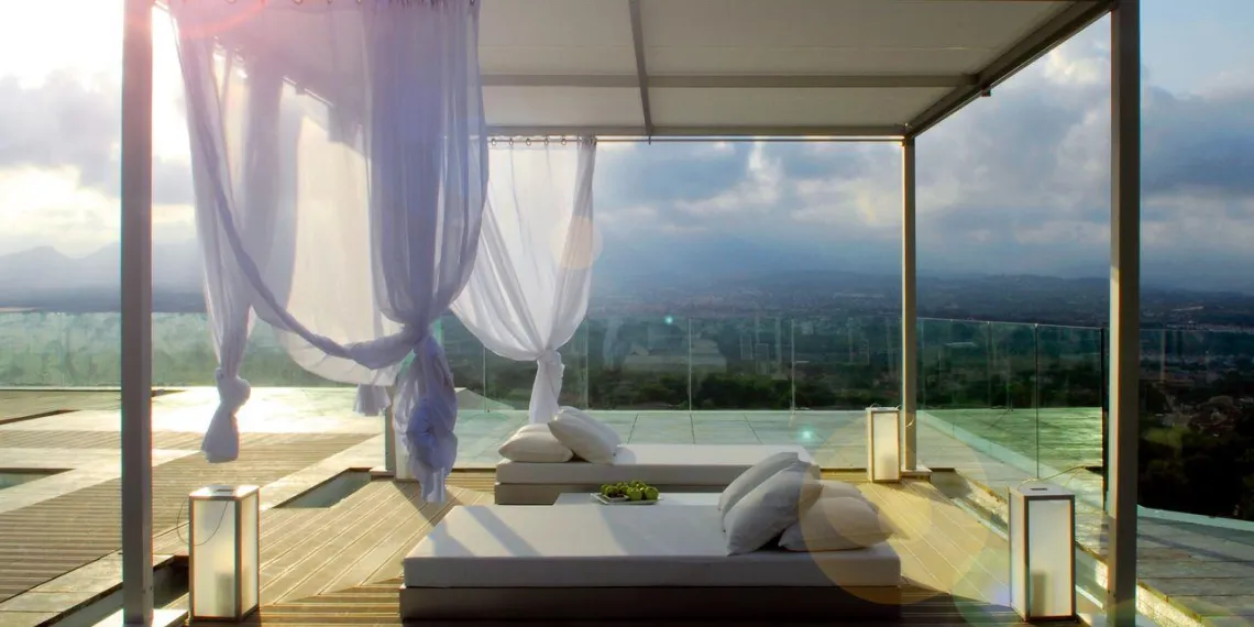 lounge bed SHA Wellness Clinic