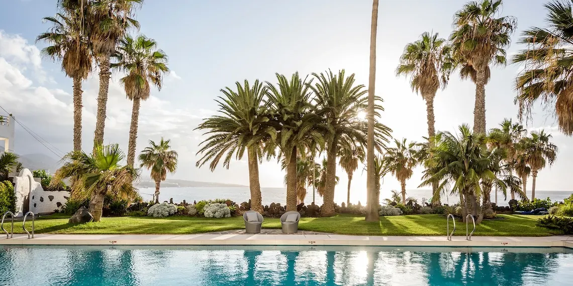 zwembad OCEANO Health Spa Hotel