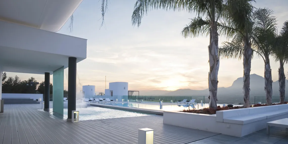 zwembad SHA Wellness Clinic